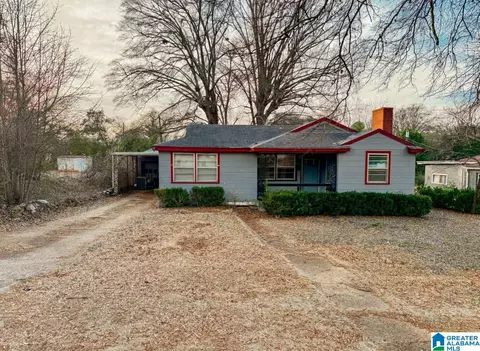 727 Glenwood Rd, Talladega, AL 35160