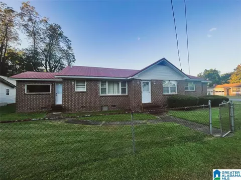 1104 3rd Ave S, Clanton, AL 35045