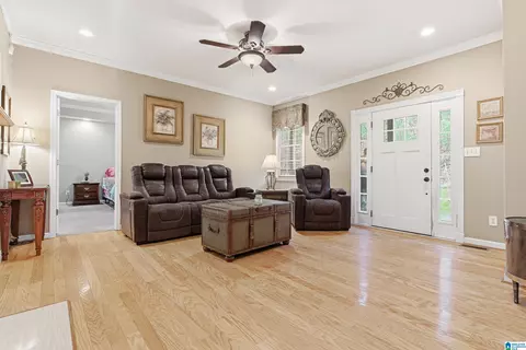 4000 S Shades Crest Rd, Hoover, AL 35244