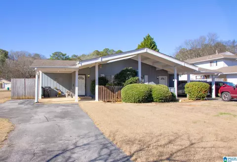1832 Stonehenge Dr, Birmingham, AL 35215