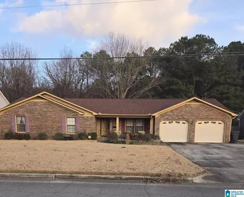 2239 Westmead Dr SW, Decatur, AL 35603