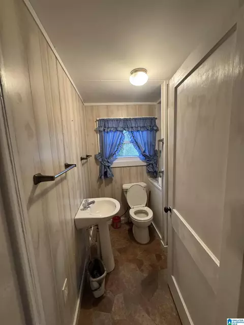 Bath - 166 3rd St, Parrish, AL 35580 photo 3 of 4
