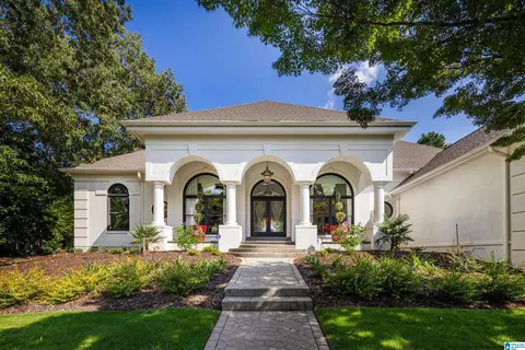 3525 Shandwick Pl, Birmingham, AL 35242