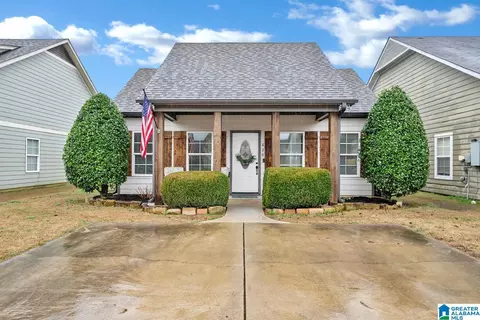 820 Hawthorn Ln, Odenville, AL 35120
