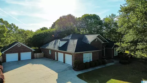32 Mallard Cir, Oxford, AL 36203