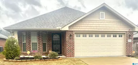 212 Black Creek Trl, Odenville, AL 35120