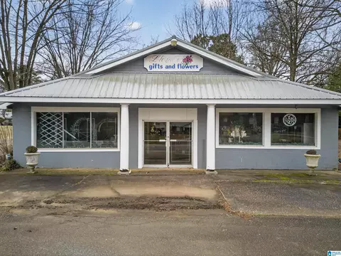 Exterior - 4845 Eulaton Rd, Anniston, AL 36201 photo 6 of 8