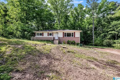 2720 2nd St NW, Center Point, AL 35215