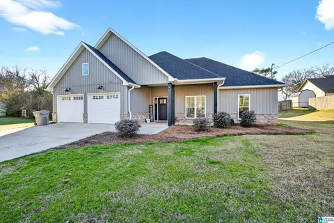 255 Montana Ave, Thorsby, AL 35171
