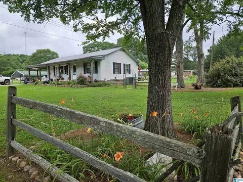 Exterior - 75 Moore St, Steele, AL 35987 photo 2 of 6
