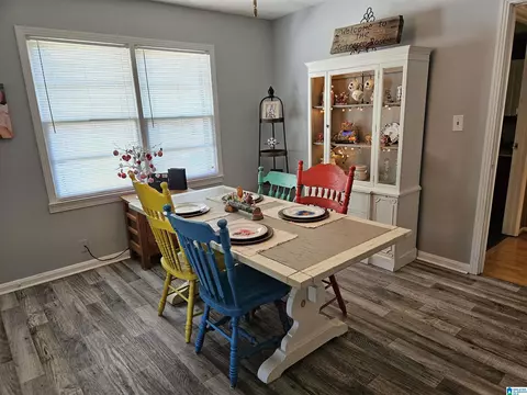 Dining - 75 Moore St, Steele, AL 35987 photo 1 of 2