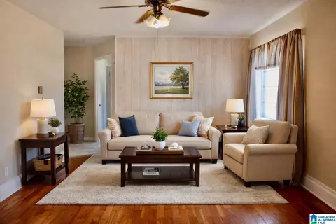 6037 Pocahontas Rd, Bessemer, AL 35022