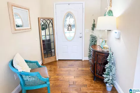 Entry Way - 140 Maplewood Dr, Clanton, AL 35045 photo 1 of 1