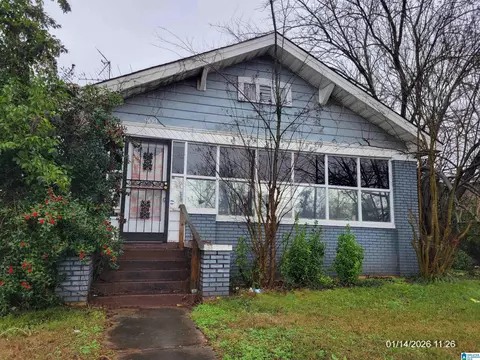 909 Pike Rd, Birmingham, AL 35218