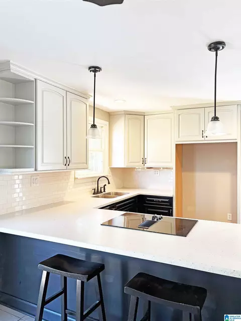 Kitchen - 728 Wilson Rd, Clanton, AL 35045 photo 2 of 10