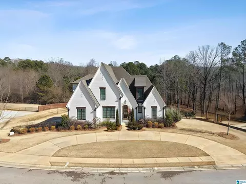 5747 Deercrest Ct, Trussville, AL 35173