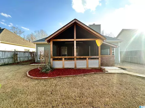 Exterior - 8564 Dover Dr, Leeds, AL 35094 photo 5 of 11