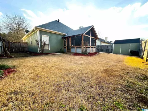 Exterior - 8564 Dover Dr, Leeds, AL 35094 photo 7 of 11