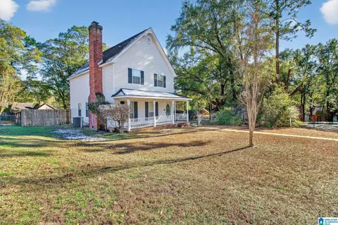 Exterior - 100 Timberline Cir E, Dothan, AL 36303 photo 5 of 15