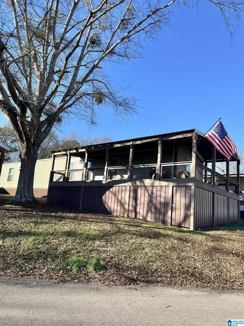289 Lee Cir, Cropwell, AL 35054