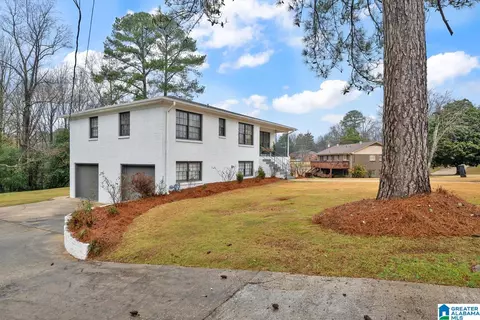 301 Mozelle Cir, Gardendale, AL 35071