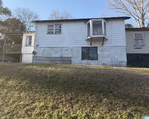 731 Hagbush Rd, Irondale, AL 35210