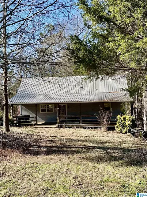 255 Fieldcrest Dr, Hayden, AL 35079