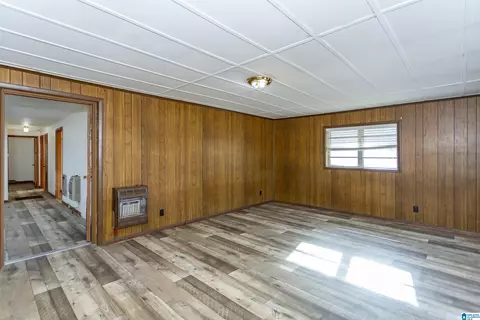 Living - 9333 Central Rd, Warrior, AL 35180 photo 7 of 9