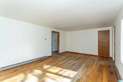 Living - 9333 Central Rd, Warrior, AL 35180 photo 3 of 9