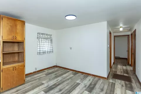 Entry Way - 9333 Central Rd, Warrior, AL 35180 photo 2 of 3