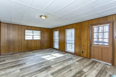 Living - 9333 Central Rd, Warrior, AL 35180 photo 6 of 9