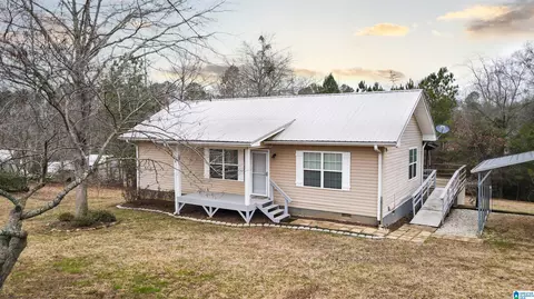 222 Sunset Dr, Wedowee, AL 36278