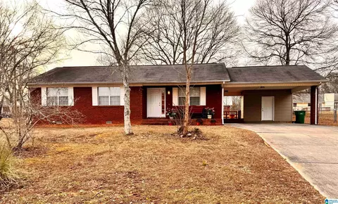 700 Timber Way, Weaver, AL 36277