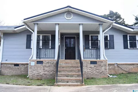932 Parker St, Anniston, AL 36201