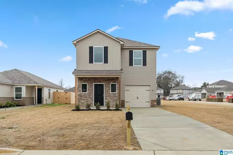 117 Dogwood St, Childersburg, AL 35044