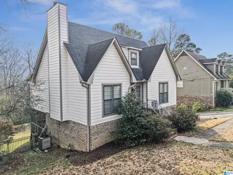 41 Shades Crest Rd, Hoover, AL 35226