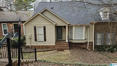 3028 Old Stone Dr, Birmingham, AL 35242