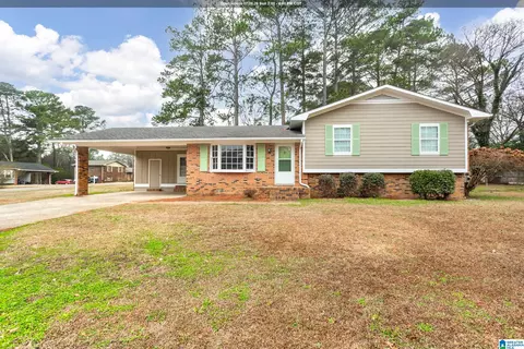1508 Greenbriar Ln, Anniston, AL 36207