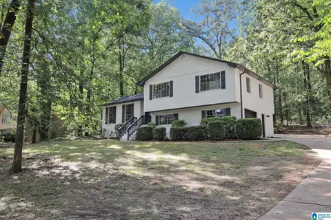 3016 Virginia Dr, Hueytown, AL 35023