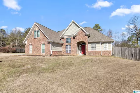 638 Camden Cove Ln, Calera, AL 35040