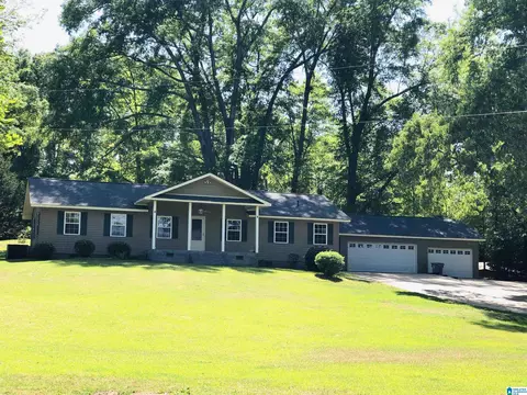 716 Lincoln St E, Thorsby, AL 35171