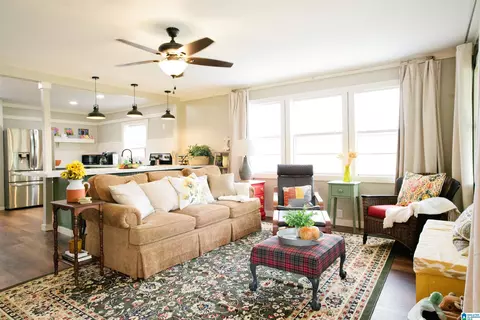 Living - 174 River Run Rd, Clanton, AL 35046 photo 2 of 3