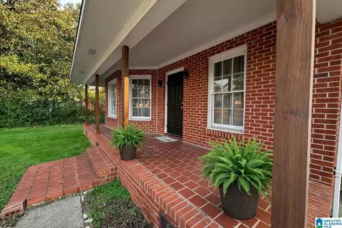 1205 4th Ave N, Clanton, AL 35045
