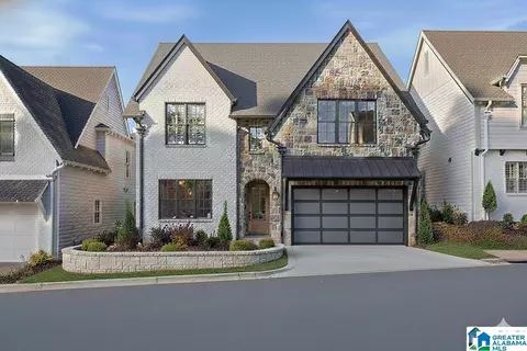 1121 Ninas Way, Vestavia, AL 35243