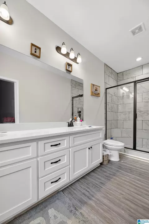 Bath - 10940 Mudd St, Ohatchee, AL 36271 photo 1 of 3