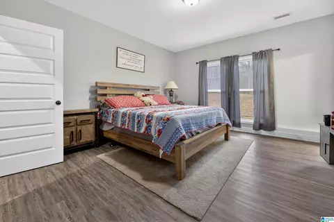 Bedroom - 10940 Mudd St, Ohatchee, AL 36271 photo 1 of 6