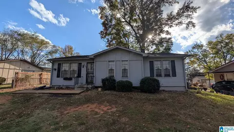 1331 Longbrook Dr, Bessemer, AL 35020