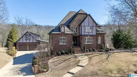 8233 Carrington Dr, Trussville, AL 35173