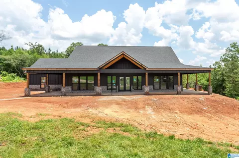 241 Lake Pointe Dr, Lincoln, AL 35096