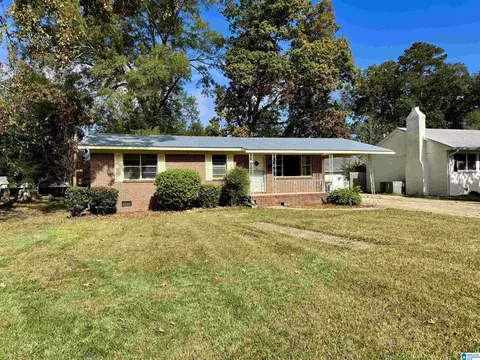 612 W Hickory St, Sylacauga, AL 35150